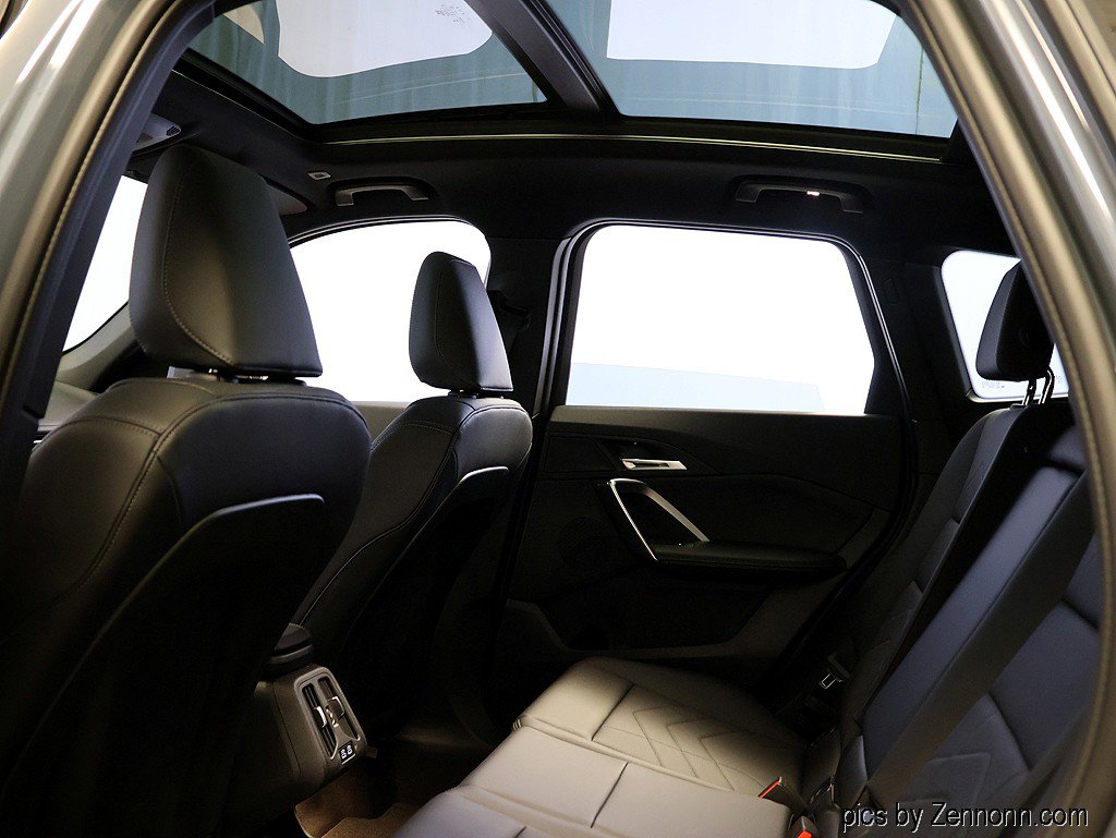 Used 2025 BMW X1 xDrive28i w/ Technology Package image 13