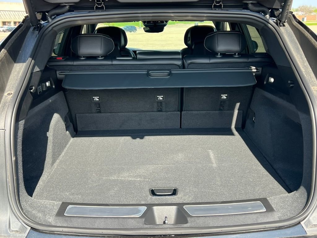 New 2026 Cadillac Lyriq V AWD/4WD image 37