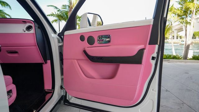 Used 2024 Rolls-Royce Cullinan Sport Utility image 78