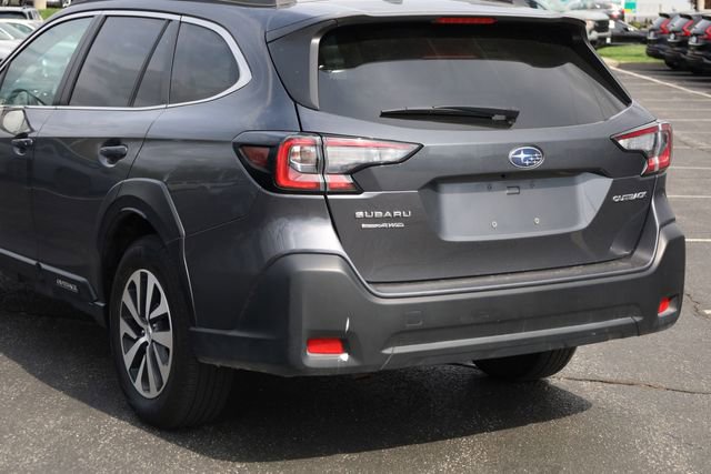 Used 2025 Subaru Outback Premium AWD/4WD image 8