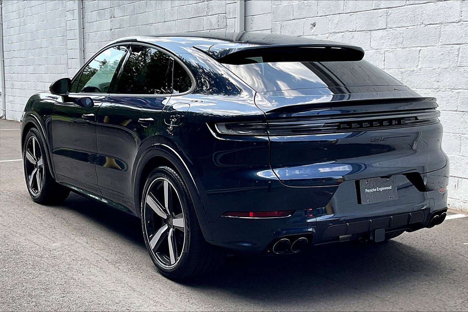 New 2025 Porsche Cayenne Turbo image 3
