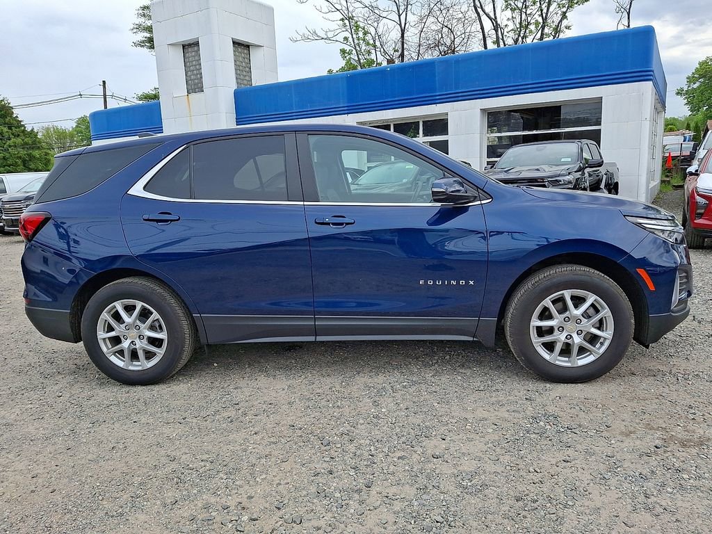 Used 2023 Chevrolet Equinox LT AWD/4WD image 9