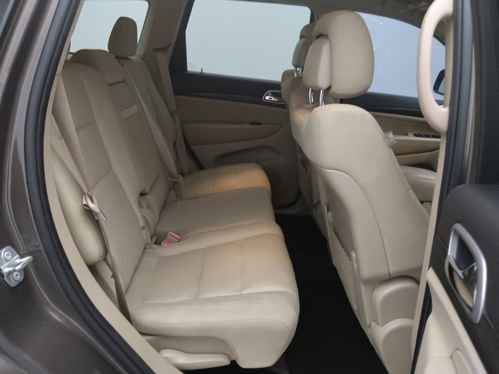 Used 2019 Jeep Grand Cherokee Laredo image 19