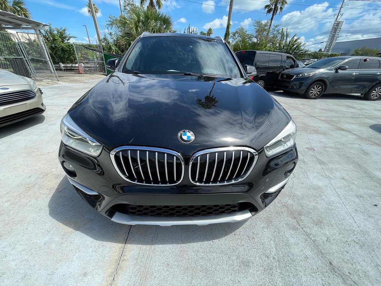 Used 2018 BMW X1 xDrive28i w/ Premium Package AWD/4WD image 1