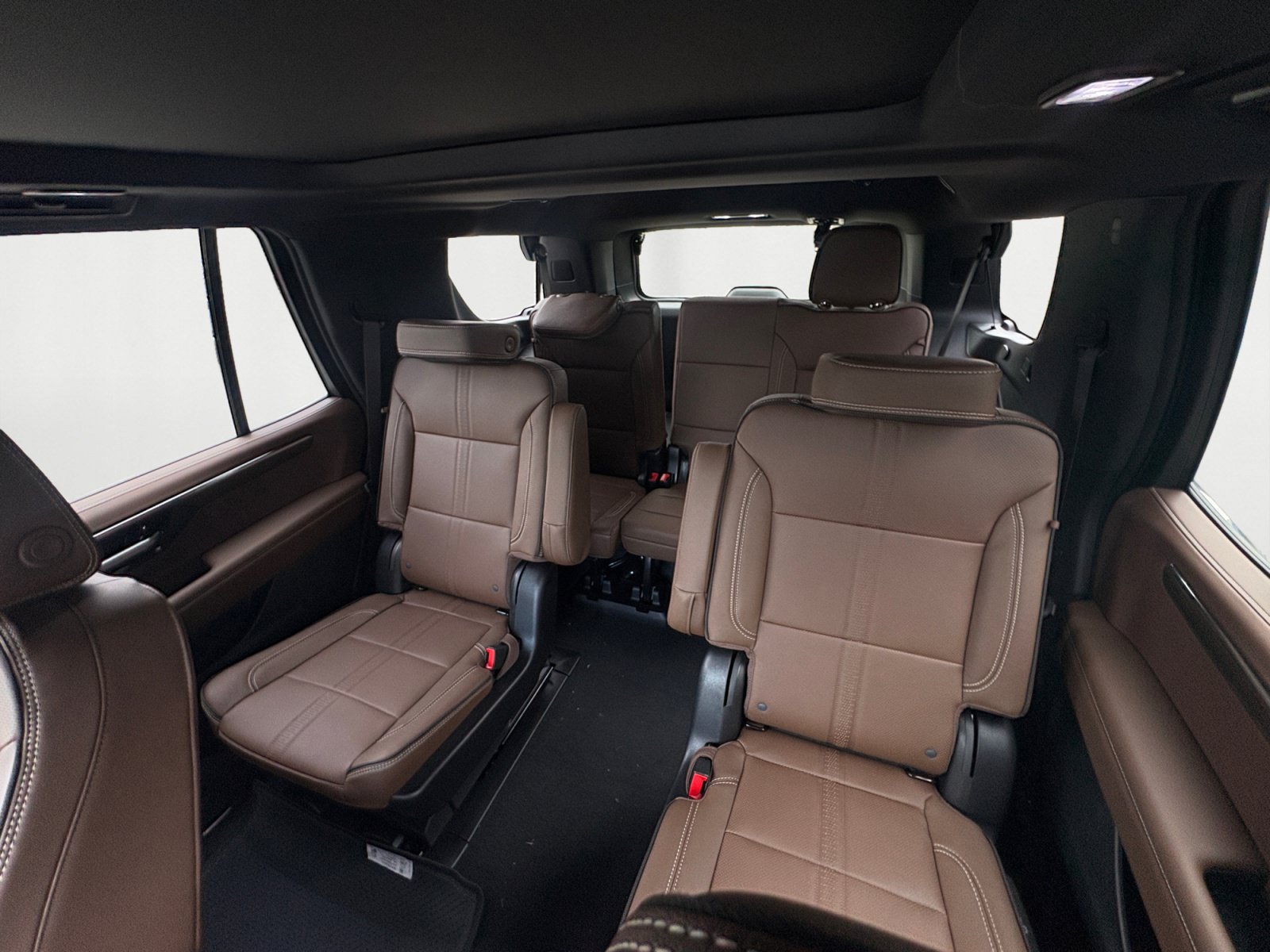 New 2027 Chevrolet Tahoe High Country AWD/4WD image 14