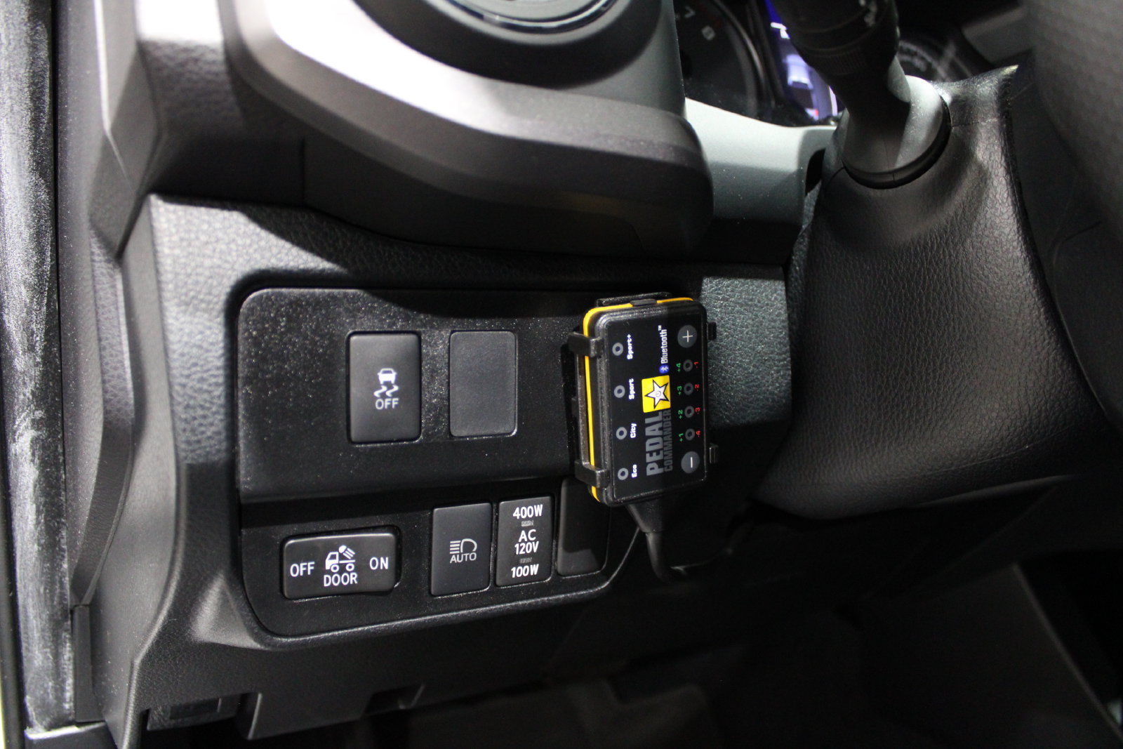 Used 2022 Toyota Tacoma TRD Off-Road AWD/4WD image 32