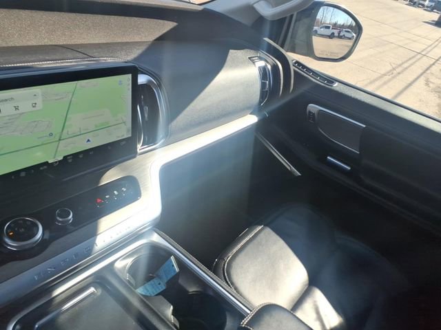 Used 2025 Ford Expedition Max Platinum image 23
