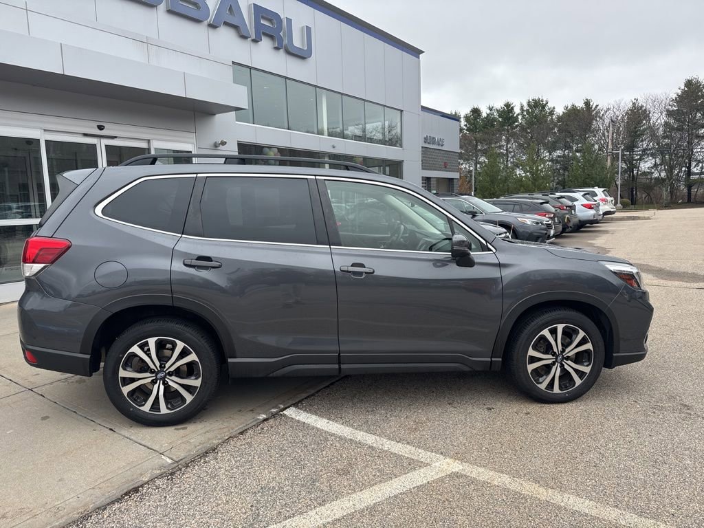 Used 2020 Subaru Forester Limited image 7