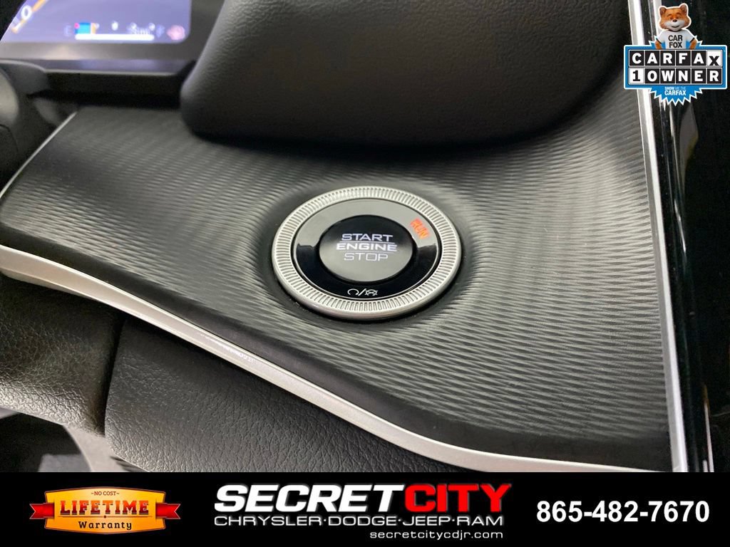 Used 2024 Jeep Grand Cherokee L Laredo AWD/4WD image 16