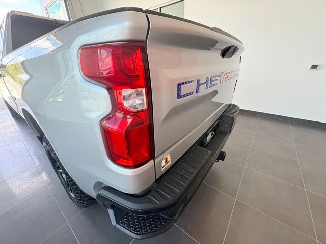 Used 2019 Chevrolet Silverado 1500 Custom Trail Boss w/ Custom Convenience Package AWD/4WD image 4