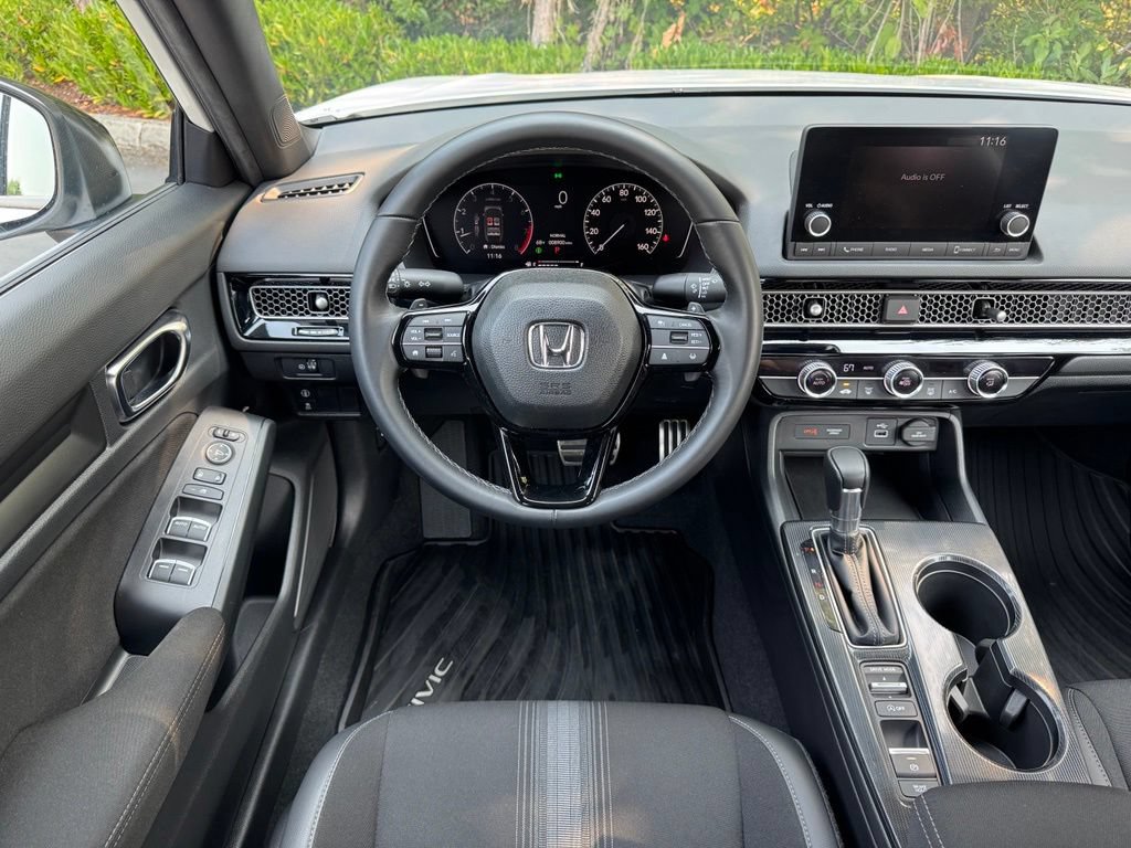Used 2023 Honda Civic Sport image 15
