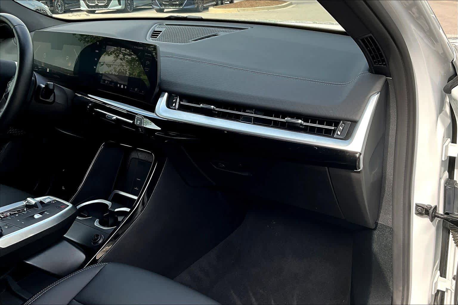 Certified 2025 BMW X2 xDrive28i image 18