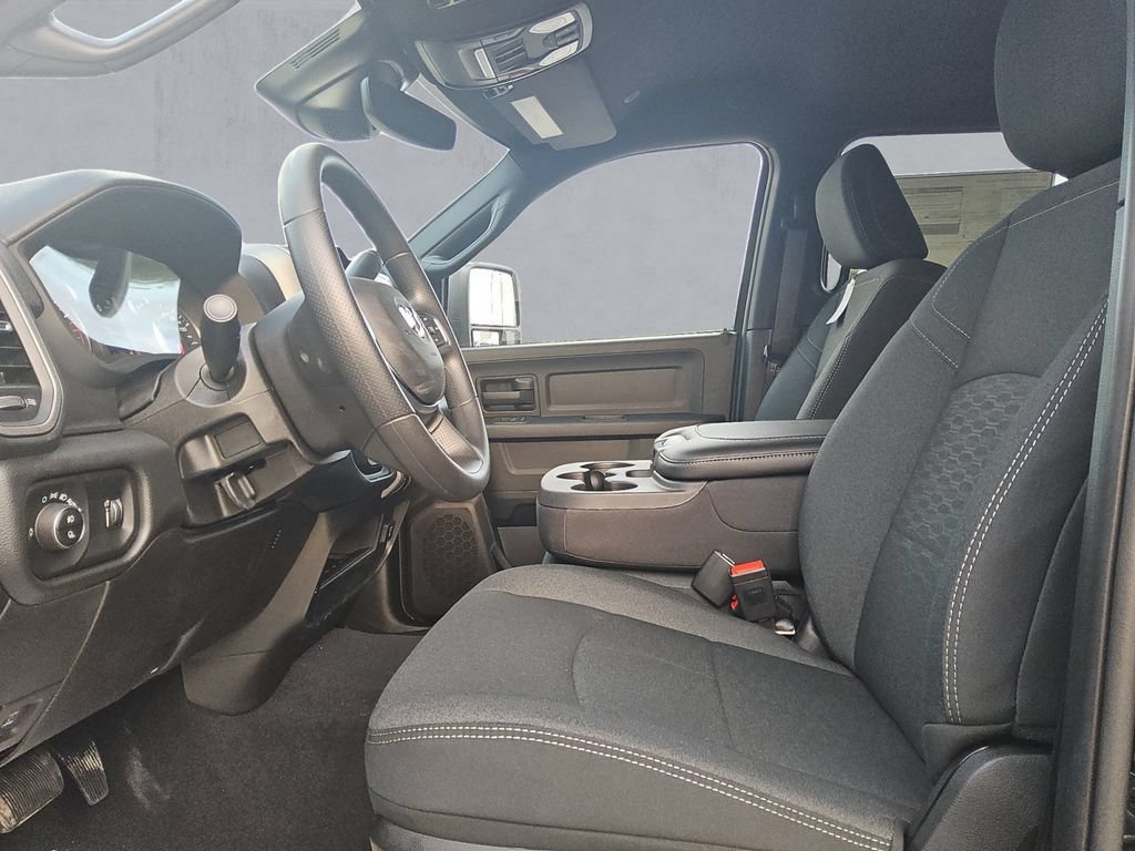 New 2026 RAM 2500 Tradesman AWD/4WD image 9
