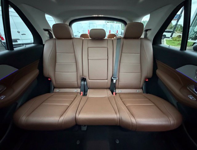 Certified 2024 Mercedes-Benz GLE 450 4MATIC w/ 3rd Row Seat Package image 16