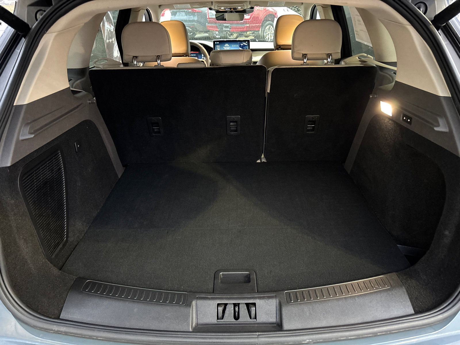 Certified 2023 Lincoln Corsair FWD w/ Equipment Group 101A image 9