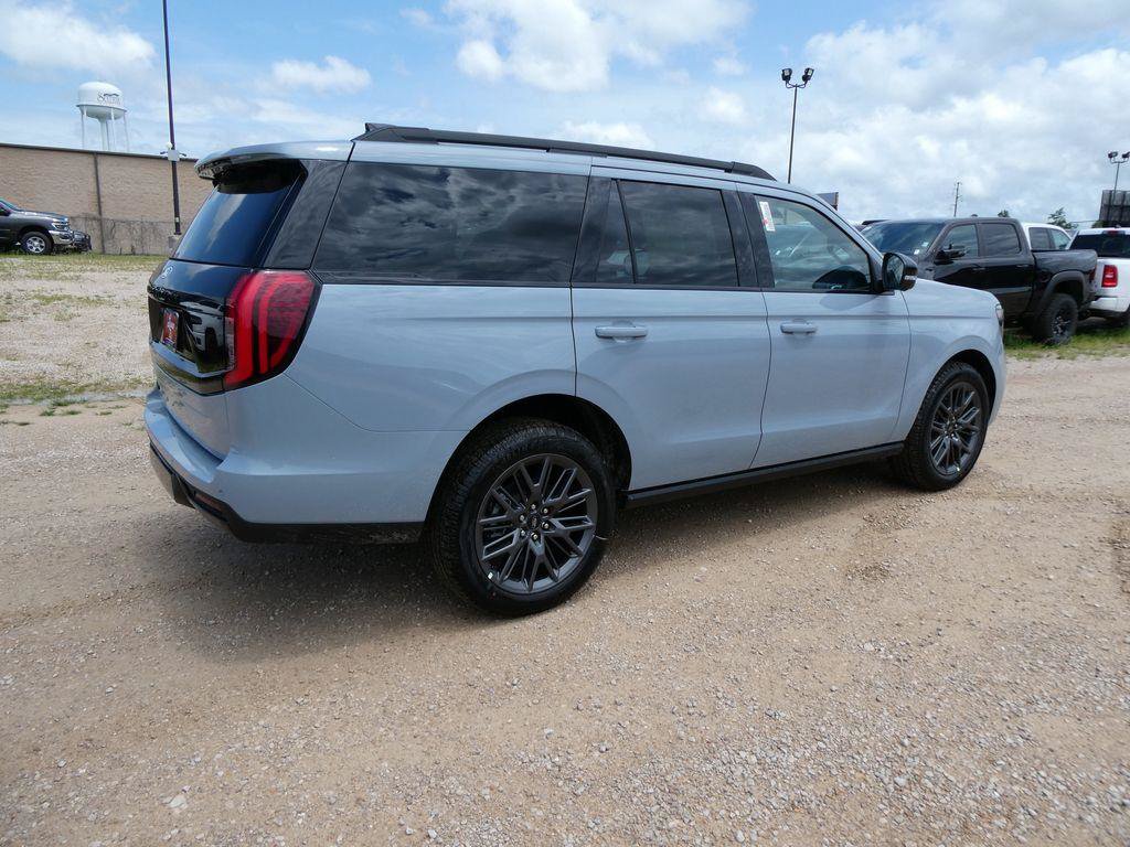 New 2027 Ford Expedition Platinum w/ Stealth Appearance Package AWD/4WD image 5