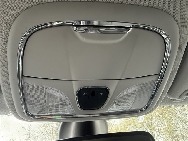 Used 2019 Jeep Cherokee Limited AWD/4WD image 22