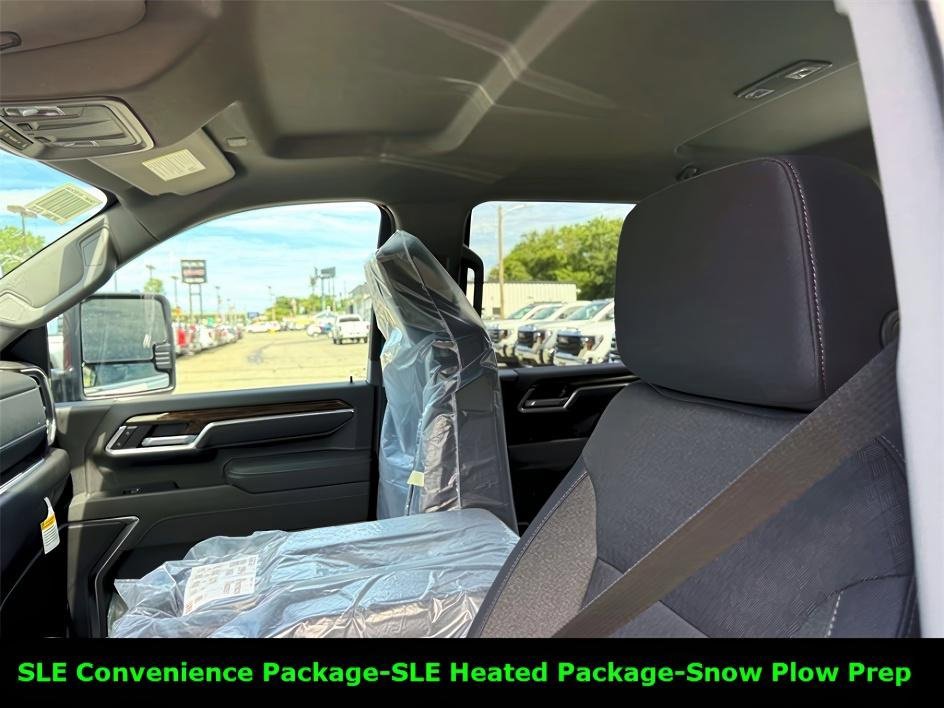 New 2025 GMC Sierra 2500 SLE w/ SLE Convenience Package image 17