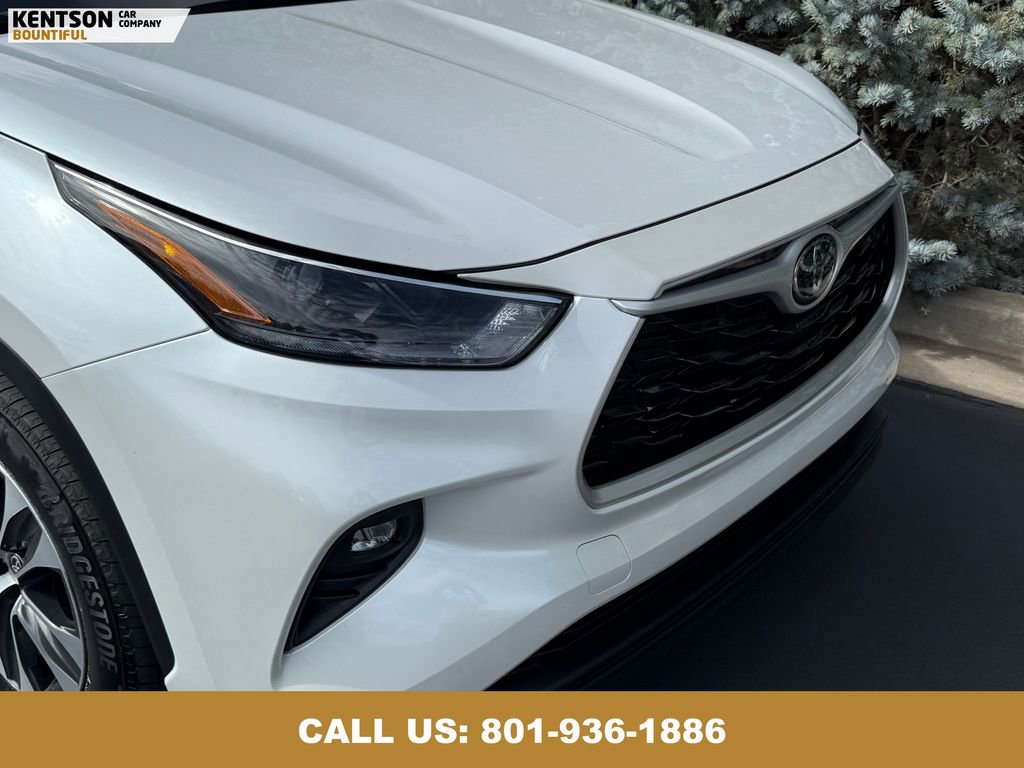 Used 2025 Toyota Highlander XLE image 14