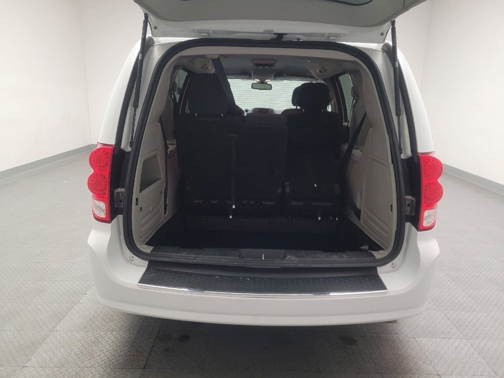 Used 2019 Dodge Grand Caravan SE w/ UConnect Hands-Free Group FWD image 29