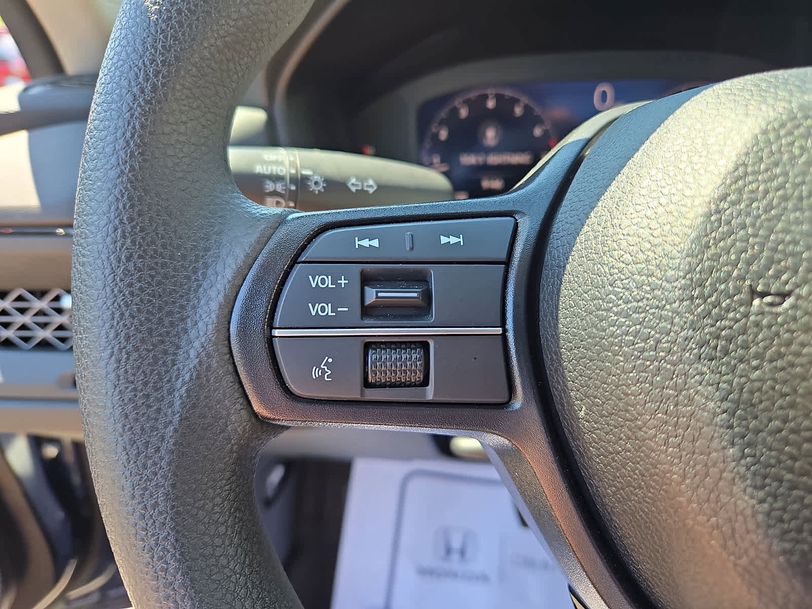 Certified 2024 Honda Accord EX image 22