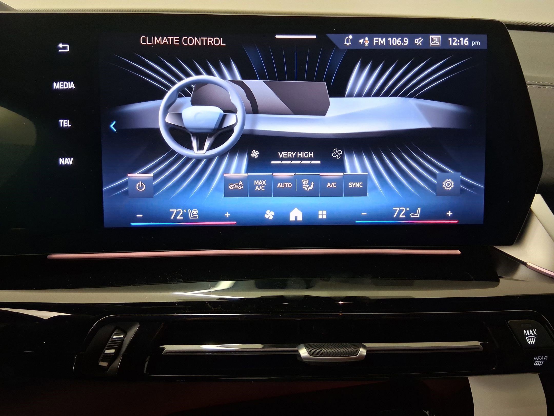 New 2026 BMW X2 xDrive28i w/ Technology Package image 26