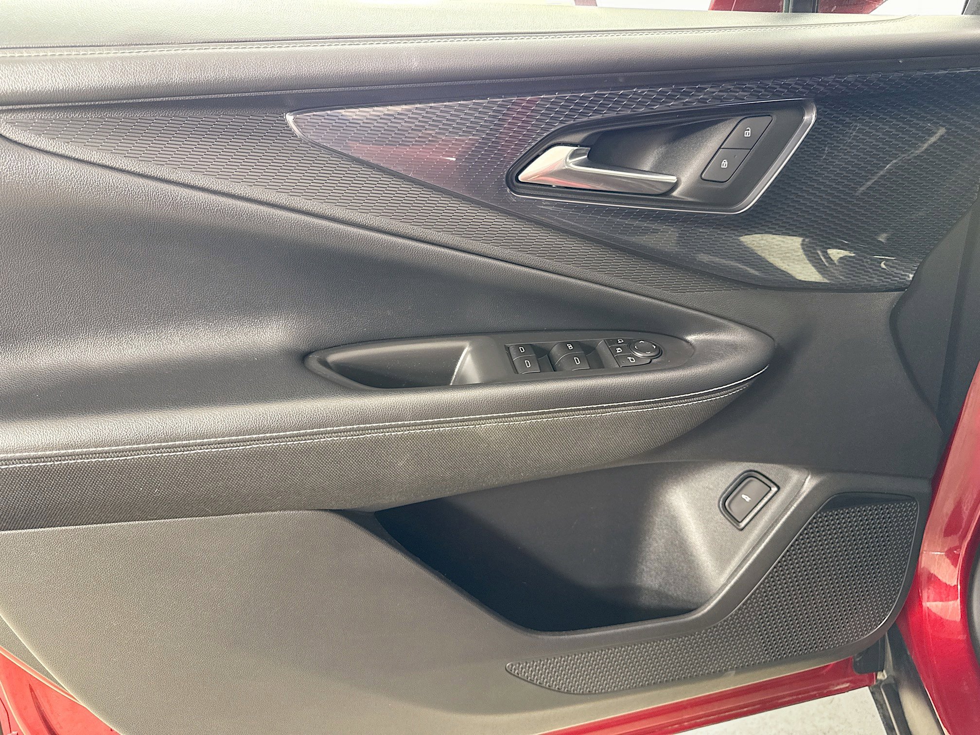 Used 2024 Chevrolet Blazer EV LT image 18