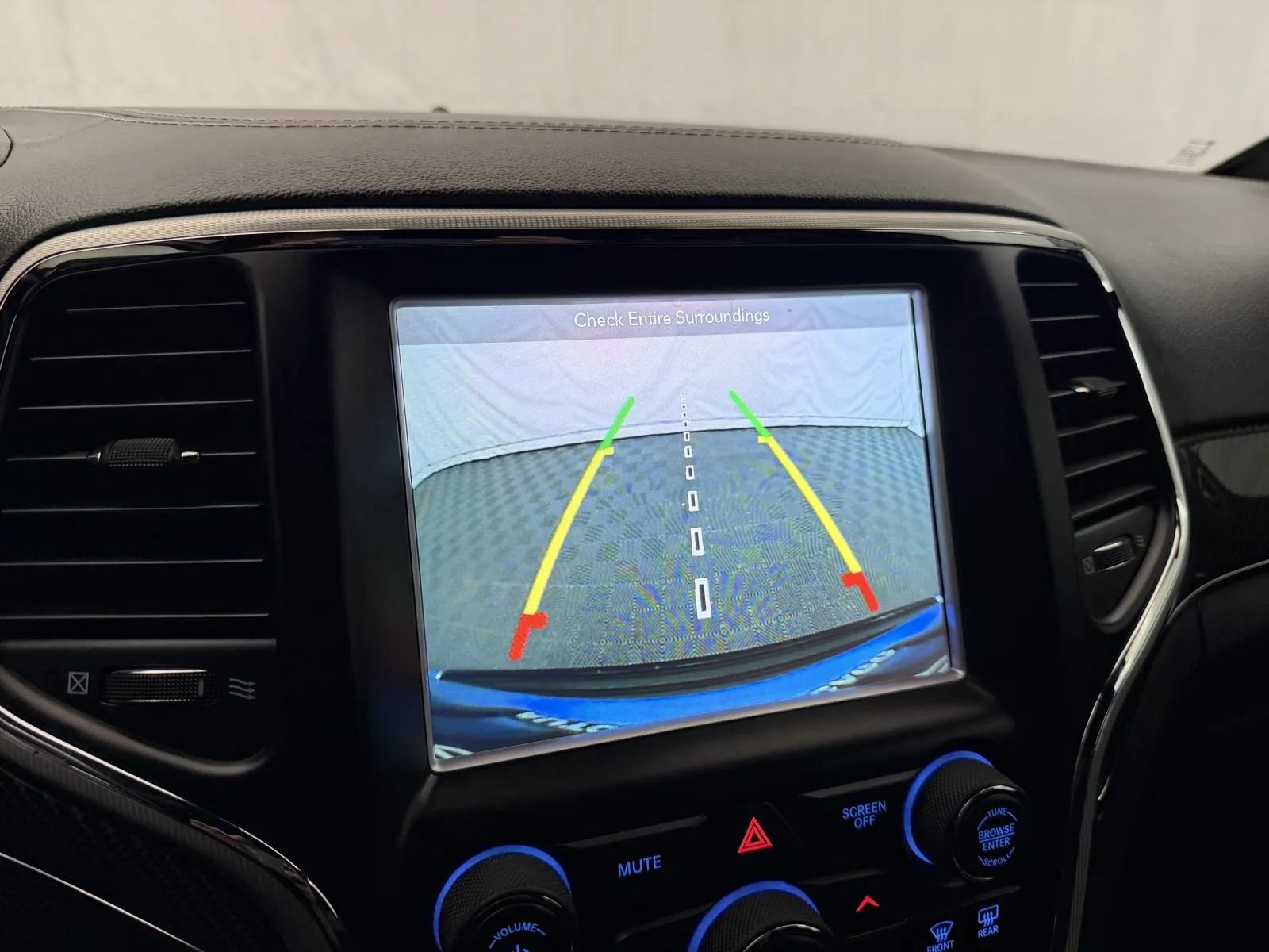 Used 2018 Jeep Grand Cherokee SRT AWD/4WD image 28