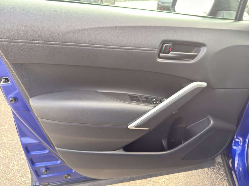 Used 2022 Toyota Corolla Cross LE image 14