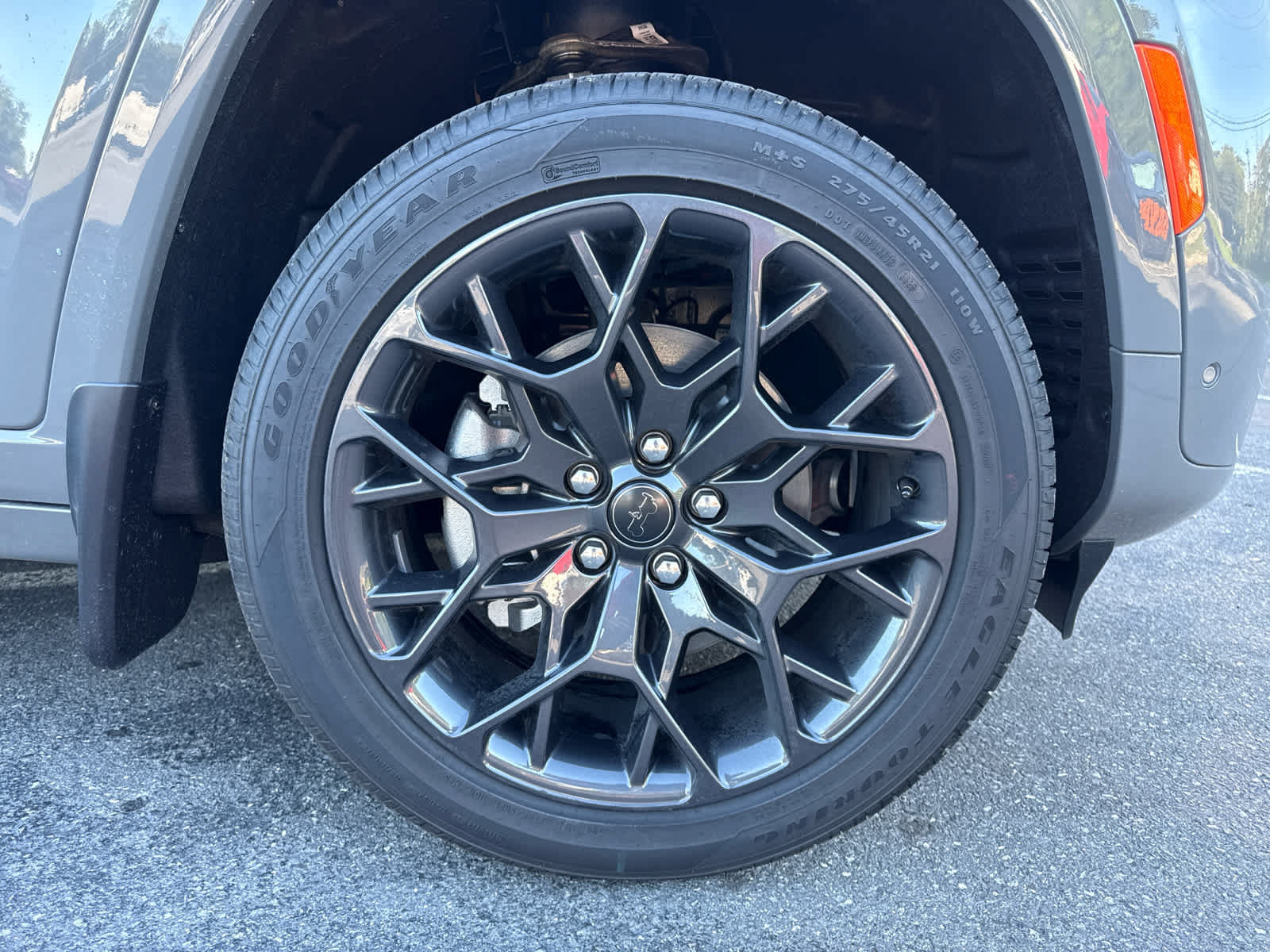 New 2027 Jeep Grand Cherokee L Summit AWD/4WD image 9