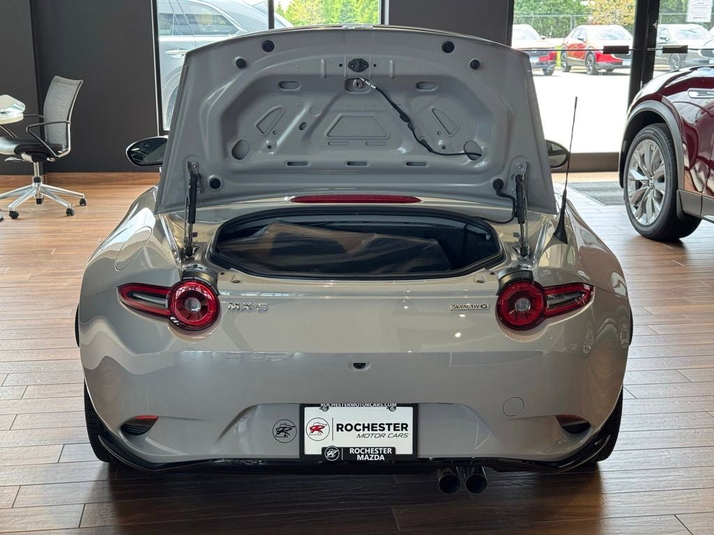 New 2026 MAZDA MX-5 Miata Club w/ Appearance Package RWD image 28