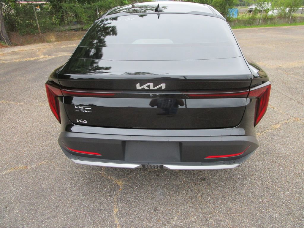 Used 2025 Kia K4 EX image 8