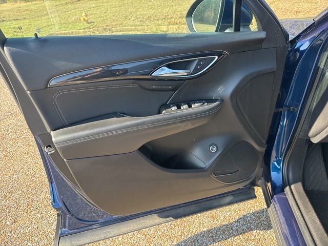 Used 2023 Buick Envision Essence image 16