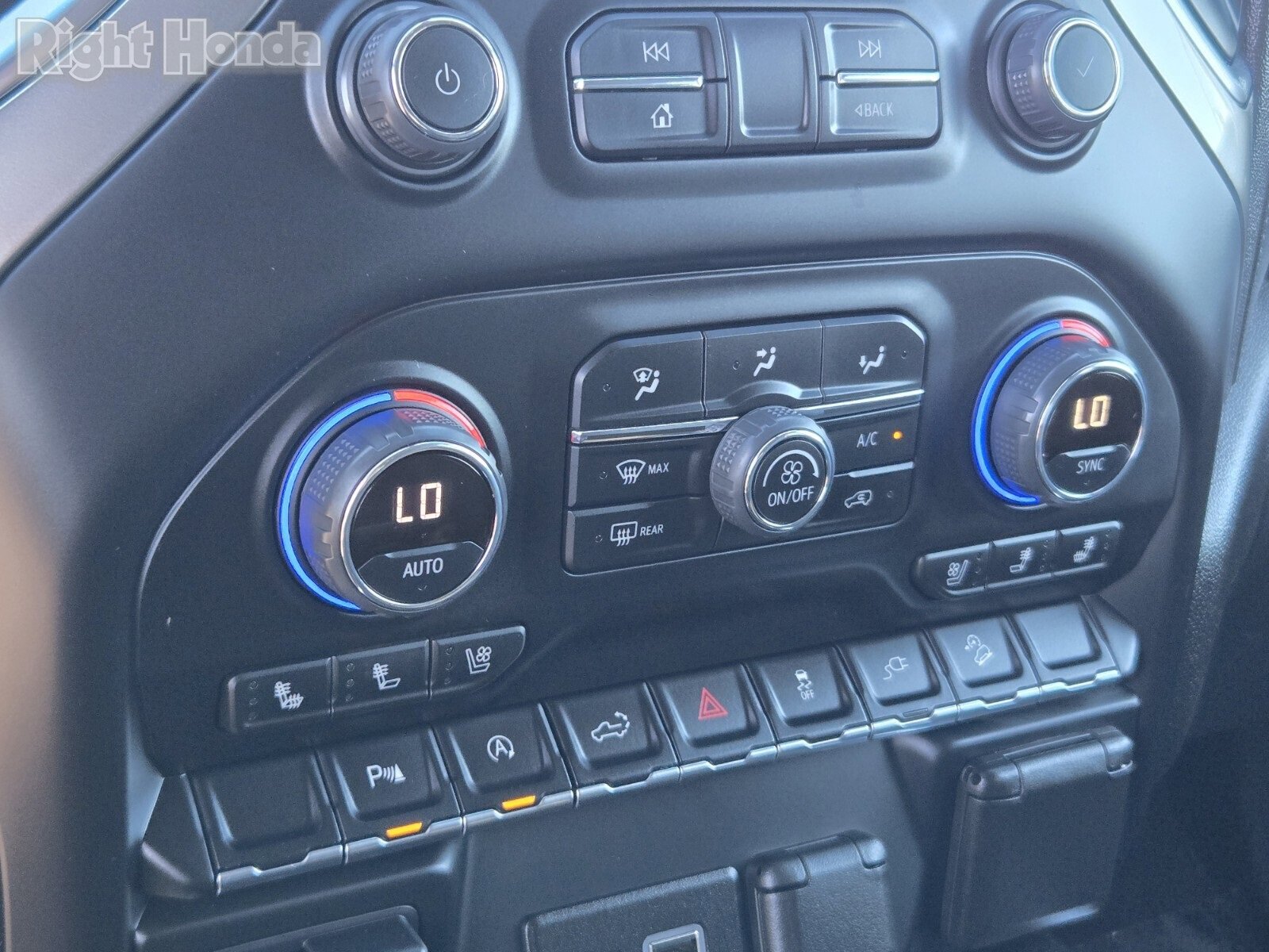 Used 2022 Chevrolet Silverado 1500 LTZ image 25