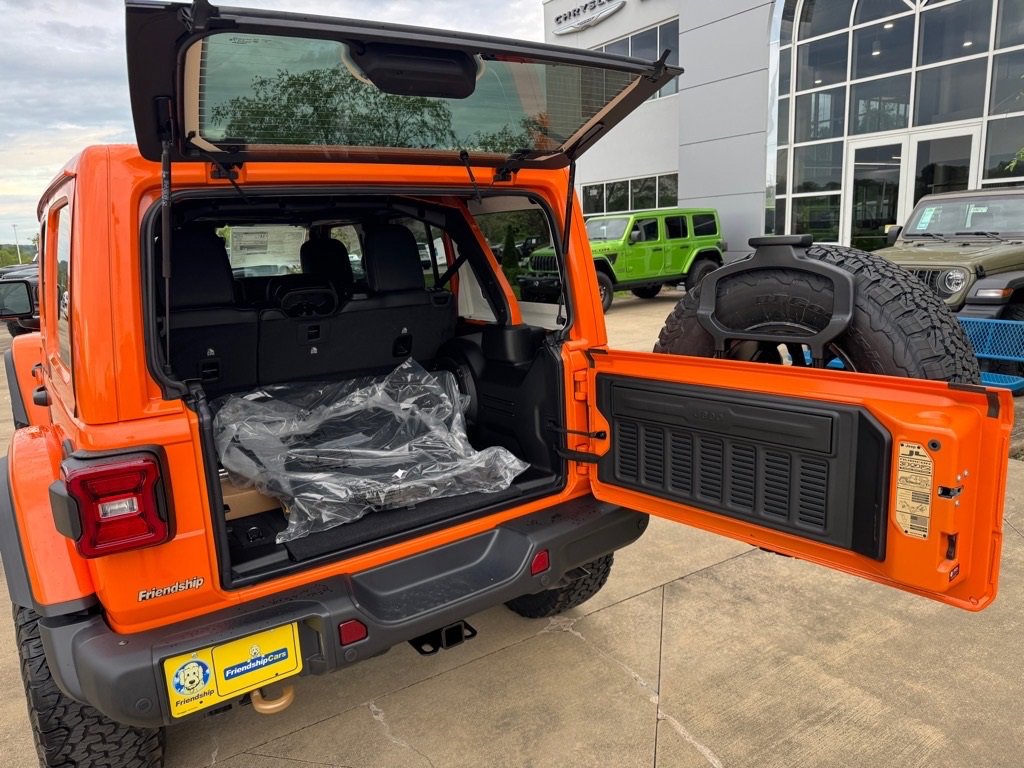 New 2025 Jeep Wrangler Unlimited Rubicon 392 image 11