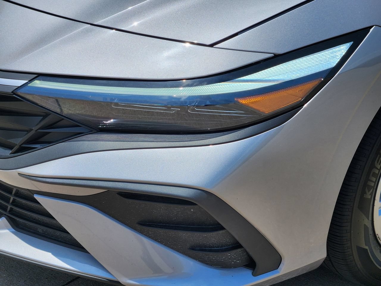 Certified 2025 Hyundai Elantra SE FWD image 6