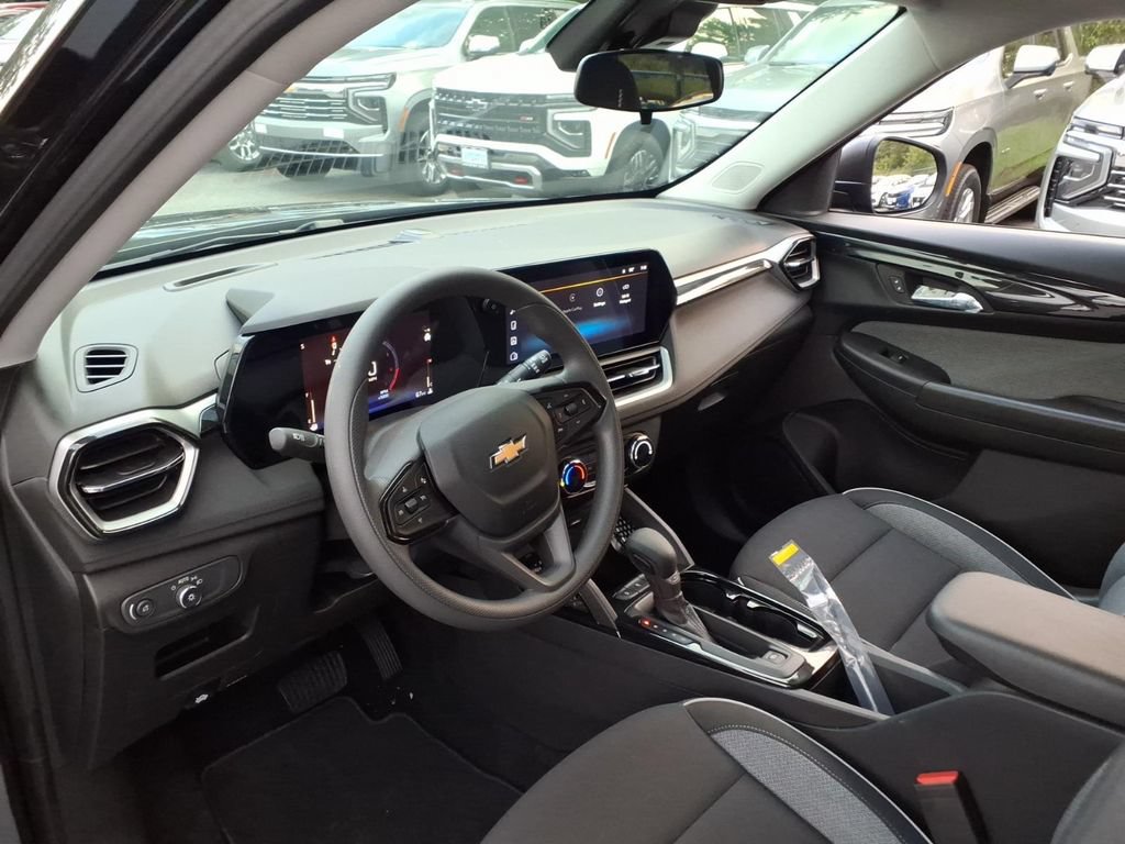 New 2026 Chevrolet TrailBlazer LS w/ LS Convenience Package FWD image 11