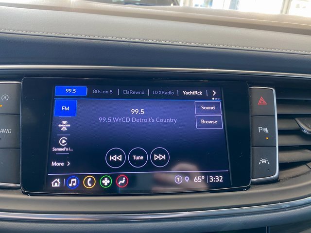 Certified 2024 Buick Enclave Essence image 23