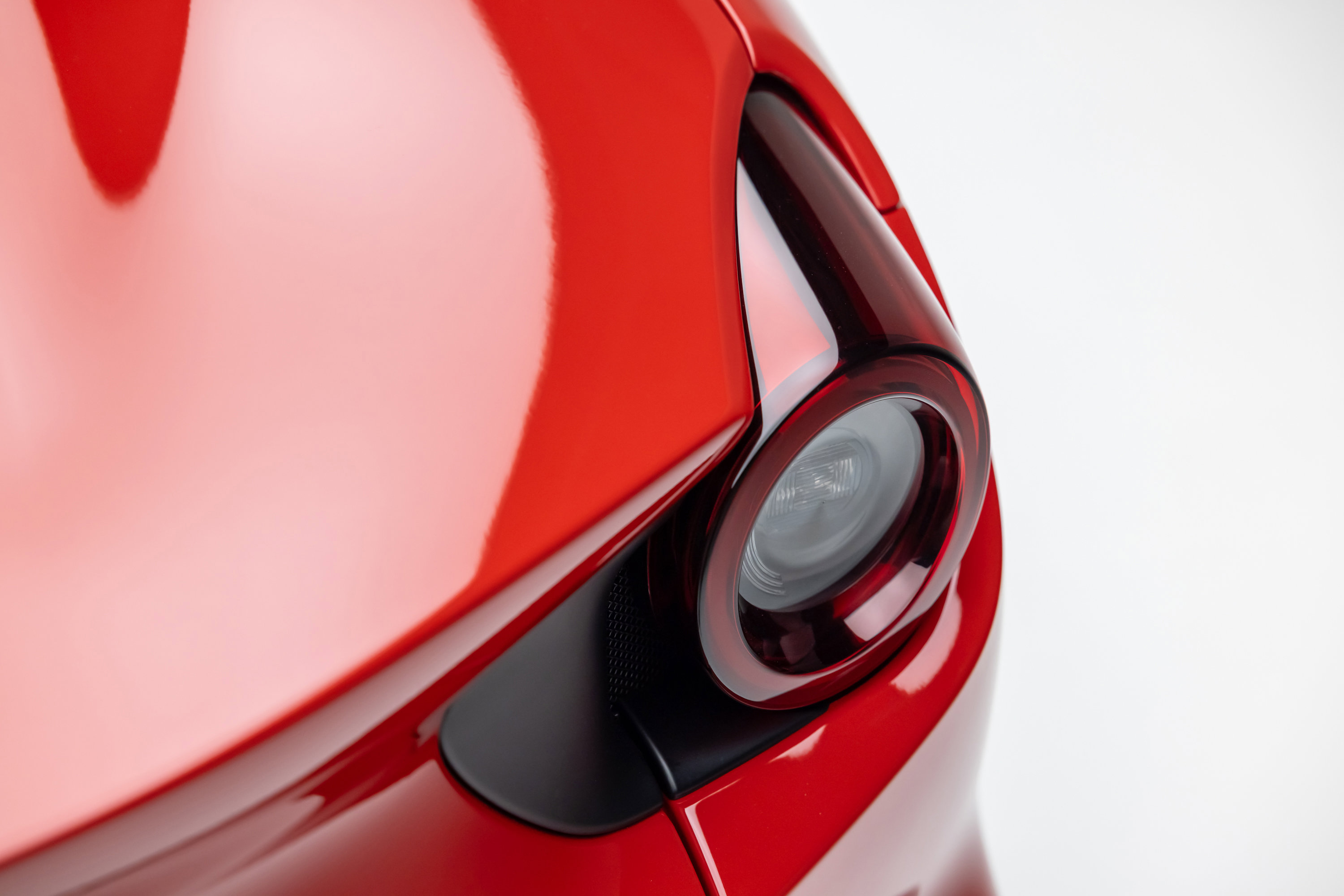 Certified 2022 Ferrari Portofino M RWD image 25