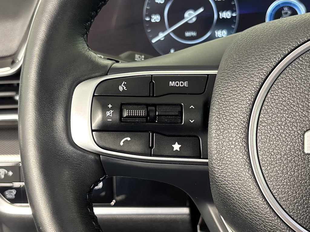Certified 2025 Kia Sportage SX image 16