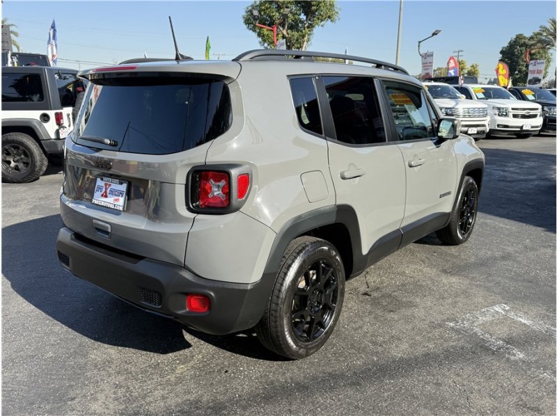 Used 2020 Jeep Renegade Altitude image 6