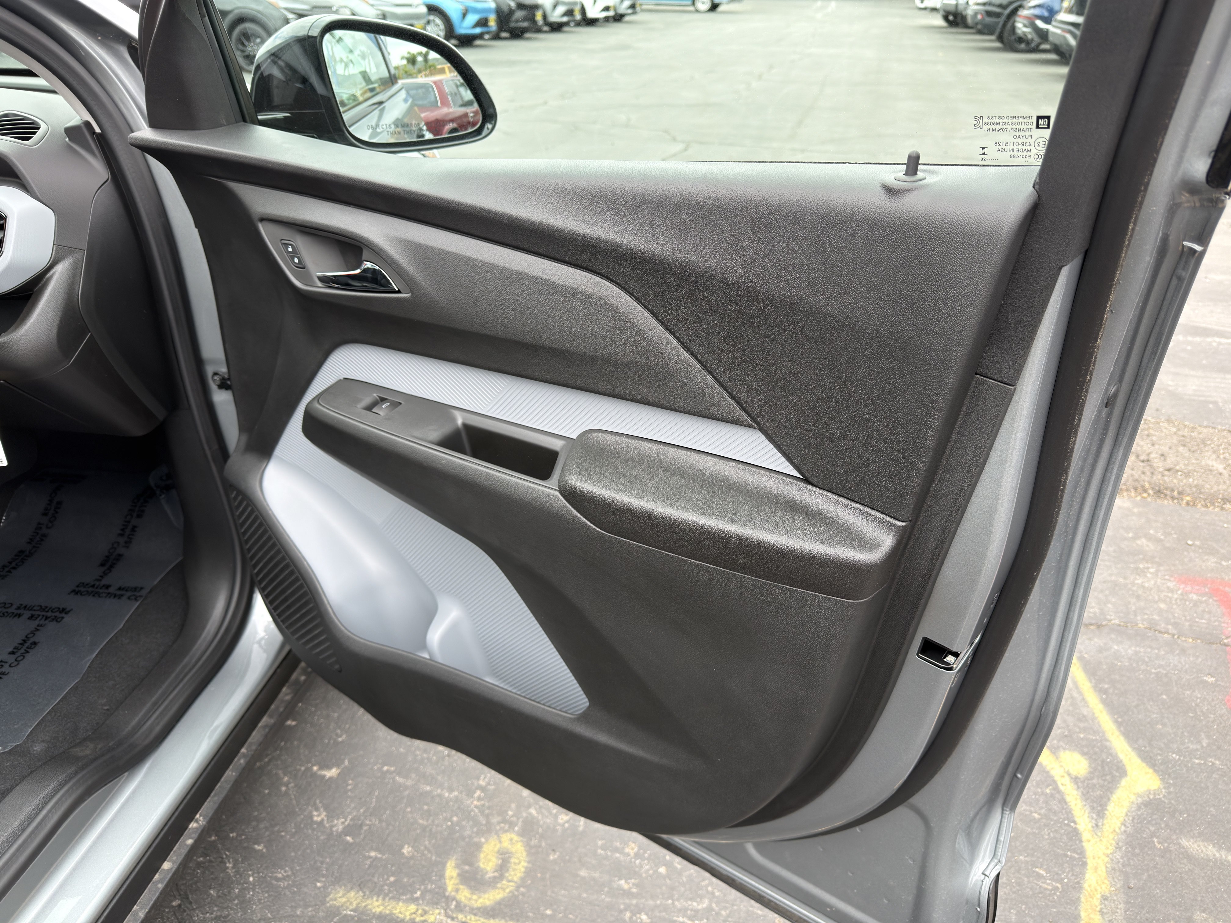 New 2027 Chevrolet Bolt LT w/ Comfort Package FWD image 12