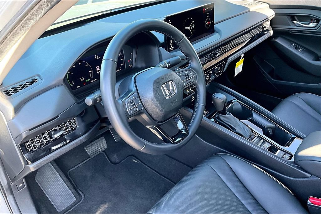 Used 2025 Honda Accord EX-L image 14