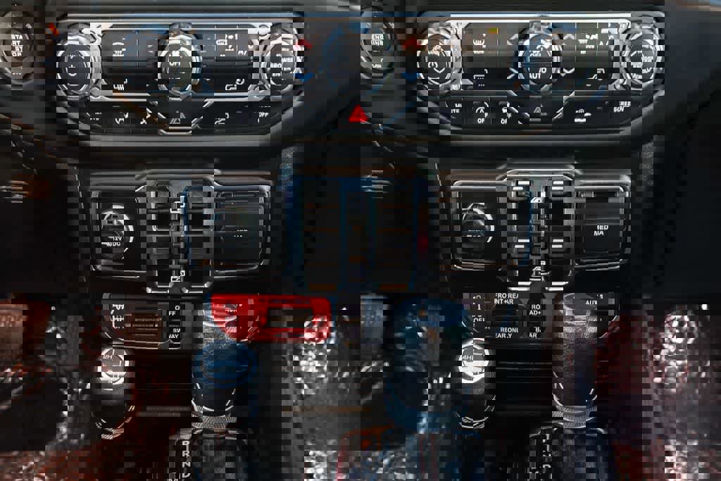 Used 2020 Jeep Gladiator Rubicon image 14