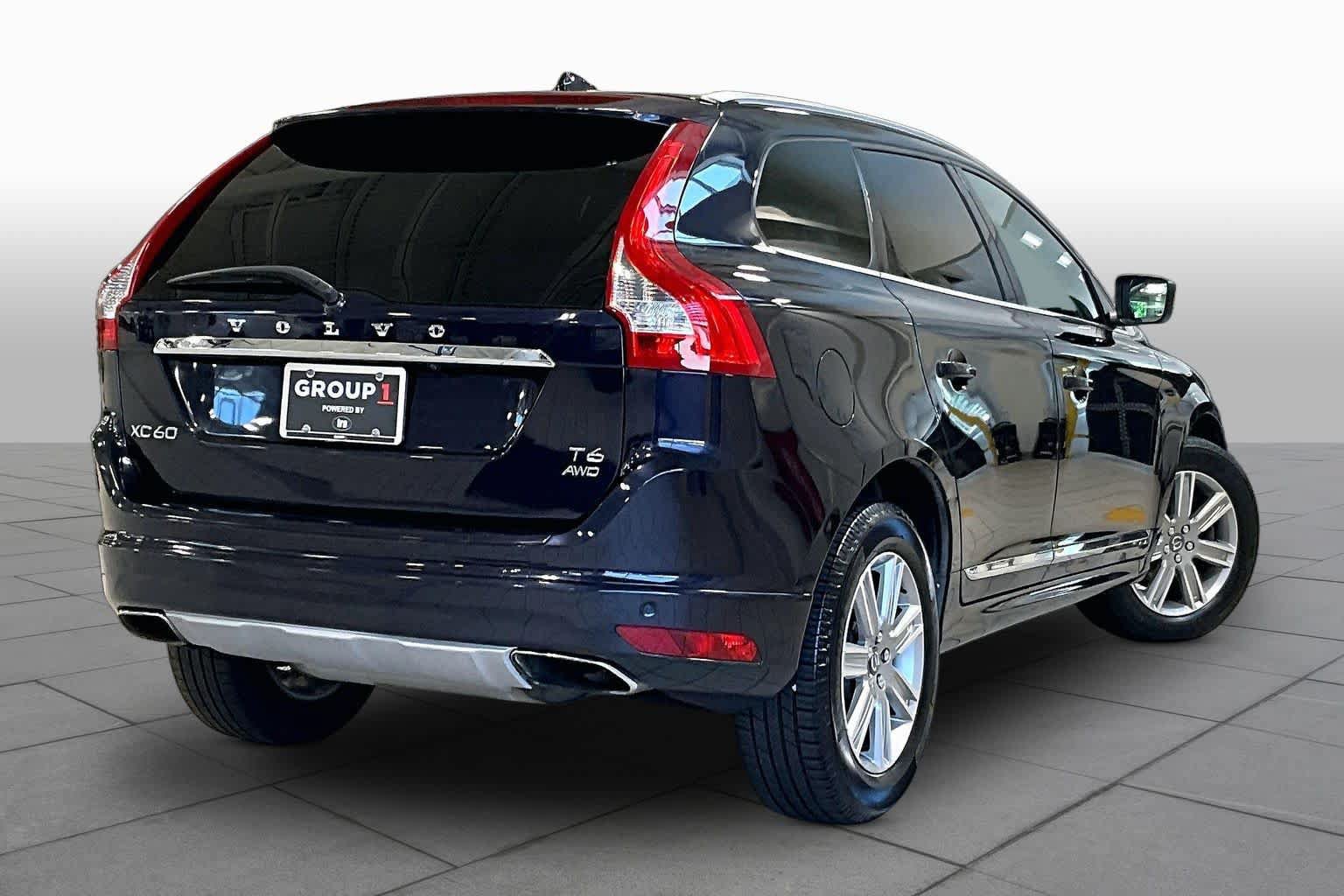 Used 2016 Volvo XC60 T6 w/ Climate Package AWD/4WD image 13