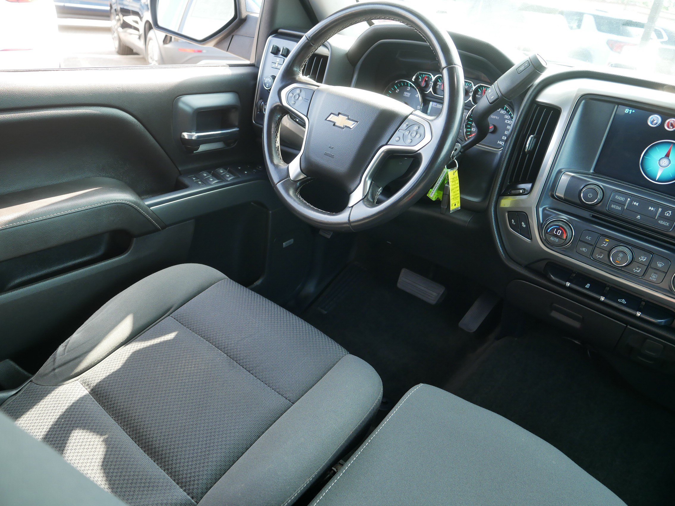 Used 2018 Chevrolet Silverado 1500 LT w/ All Star Edition AWD/4WD image 9
