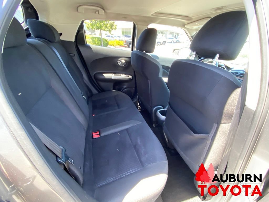 Used 2011 Nissan Juke SV FWD image 16