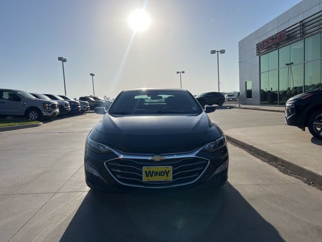 Used 2023 Chevrolet Malibu LT FWD image 2
