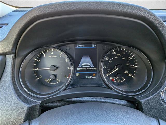 Used 2020 Nissan Rogue SV w/ Premium Package image 2