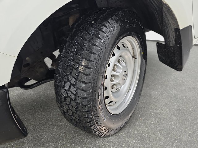 Used 2018 Nissan NV 2500 S w/ Rear Door Glass Package RWD image 26